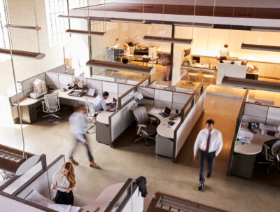 勞動力結構正在轉變：從少子化看到熟齡世代的新角色