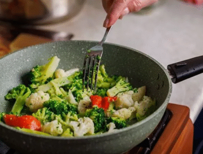 年紀大了，吃頓飯都累了－子女能為獨居父母做的貼心備餐術