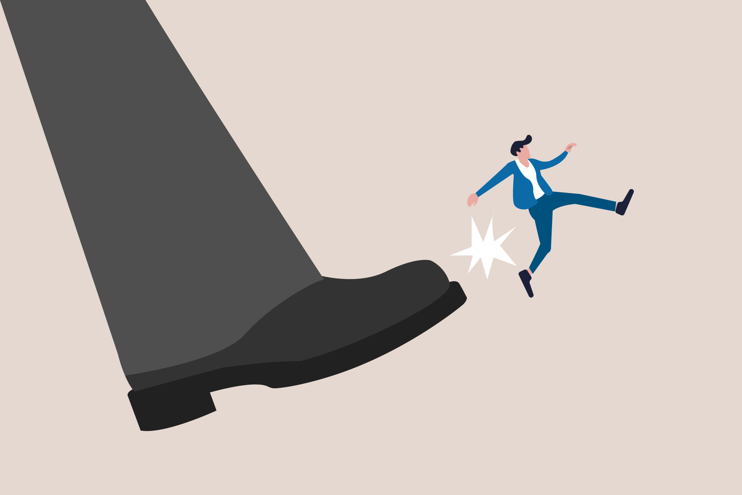 一隻巨大的黑色皮鞋把一位西裝男子踢飛，象徵遭到解僱或資遣。