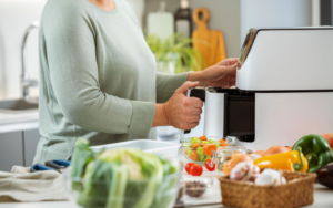 氣炸鍋居家烹調情境 廚房健康料理方式